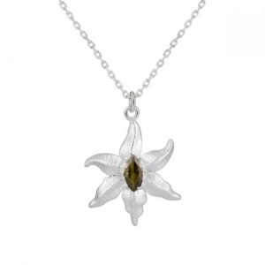 Starfish Design Natural Peridot 925 Sterling Silver Necklace Delicate Unique Style Sea-Inspired Jewelry Pendant